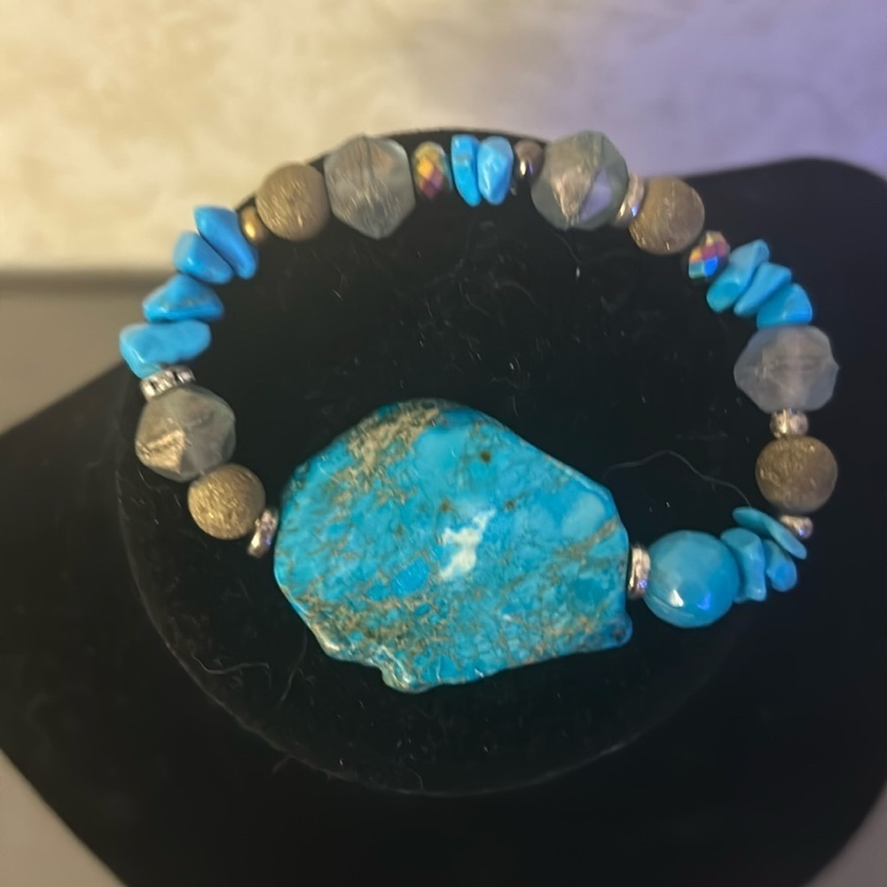 Stunning blue turquoise bracelet.
